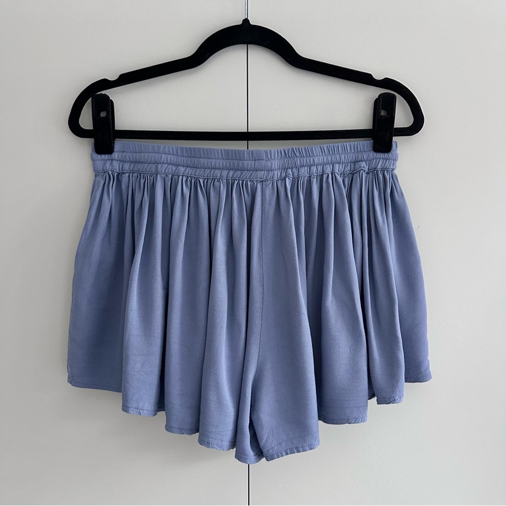 Jack by BB Dakota Calla Flowy Shorts in Slate Blue - Size Small - Picture 8 of 11